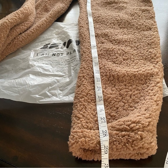 NWT SKIMS Teddy Pants Sherpa Jogger Tigers Eye Small - Picture 13 of 14